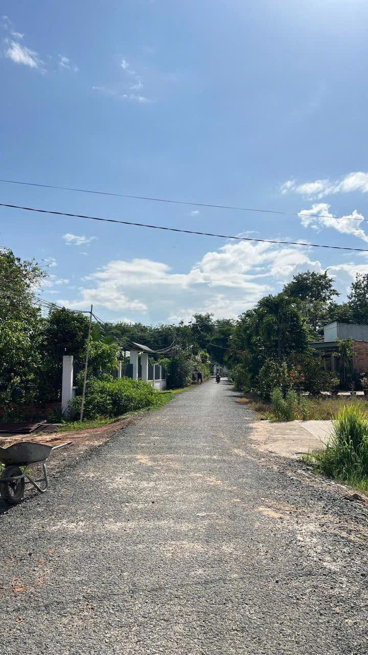 Đất thổ cư 3 sào Minh Long, Chơn Thành chỉ 1.08 tỷ - Cơ hội đầu tư tuyệt vời!