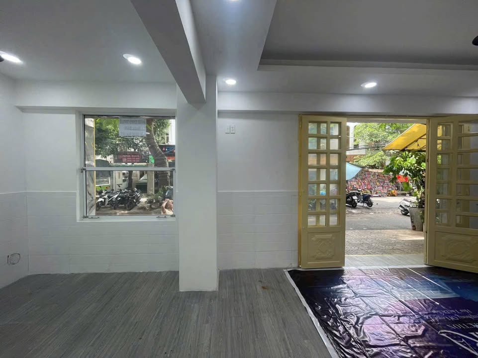 Căn hộ tầng trệt chung cư 79C Phạm Viết Chánh 76.8m² giá 8.9 tỷ - Sẵn sàng ở ngay!