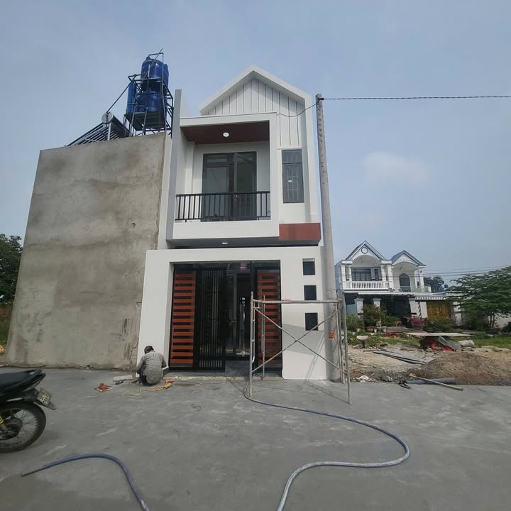 Nhà 1 Lầu Đúc Đường Nguyễn Thị Thọ, 76m² chỉ 2.15 tỷ - Thoáng mát, sổ hồng chính chủ!