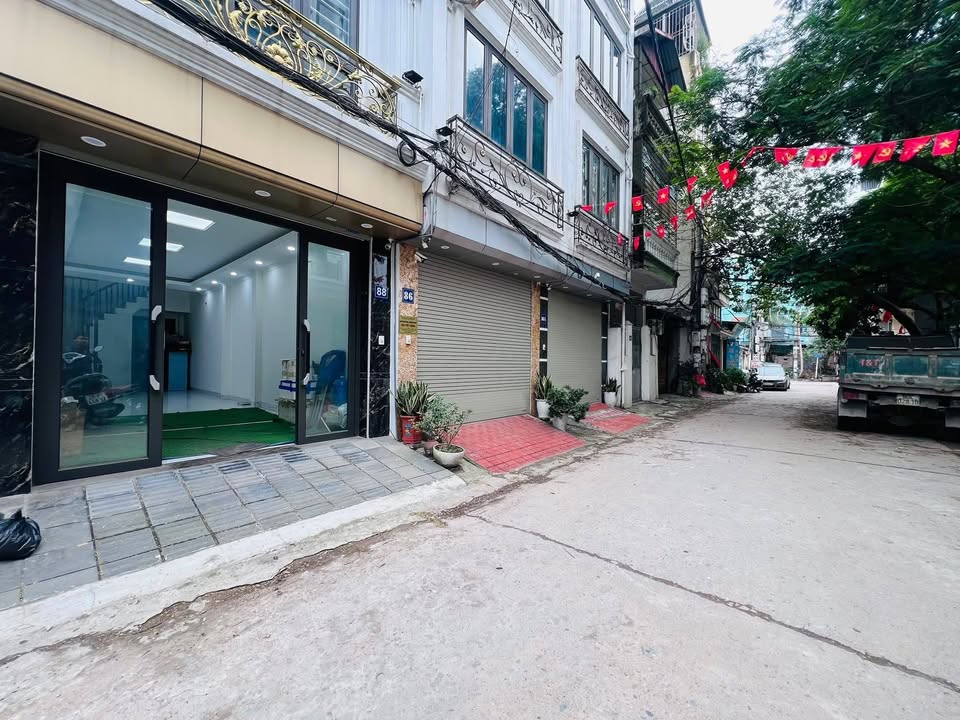 Nhà riêng phố Tân Mai, Hoàng Mai 50m² giá 15.5 tỷ - Thiết kế hiện đại, ô tô tránh