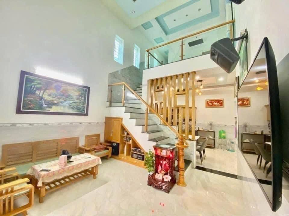 Nhà cấp 4 Tân Thông Hội 150m² giá 810 triệu - Sổ Hồng riêng, vào ở ngay!