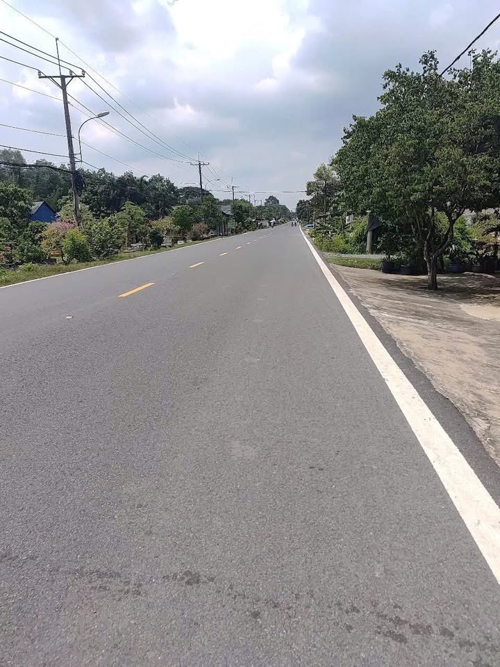 Đất thổ cư mặt tiền đường TL7 An Nhơn Tây 3930m² giá chỉ 30 tỷ - Cơ hội đầu tư tuyệt vời!