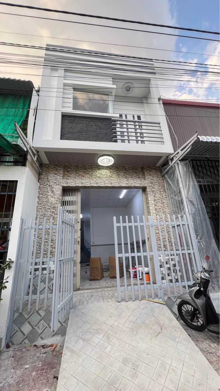 Nhà phố 1 trệt 1 lửng đường Nguyễn Vĩnh Nghiệp, Cà Mau 60m² - Tiện ích đầy đủ, giá chỉ 1.55 tỷ!