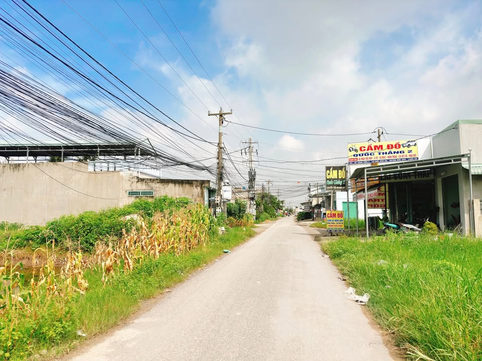 Đất mặt tiền đường Tám Bình, Đức Hòa, 258m² giá 3.9 tỷ - Cơ hội đầu tư sinh lời!