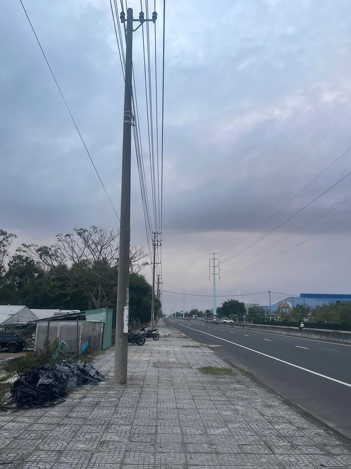 Đất nền Khu Công Nghiệp Tam Thăng 325m² giá 390 triệu - Mặt tiền đường rộng 36m