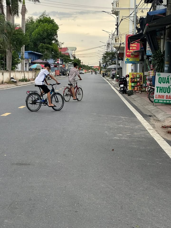 Nhà 3 tầng Tân Tiến, Hải Phòng 50m² giá 2.299 tỷ - Chỉ cần xách vali vào ở ngay!