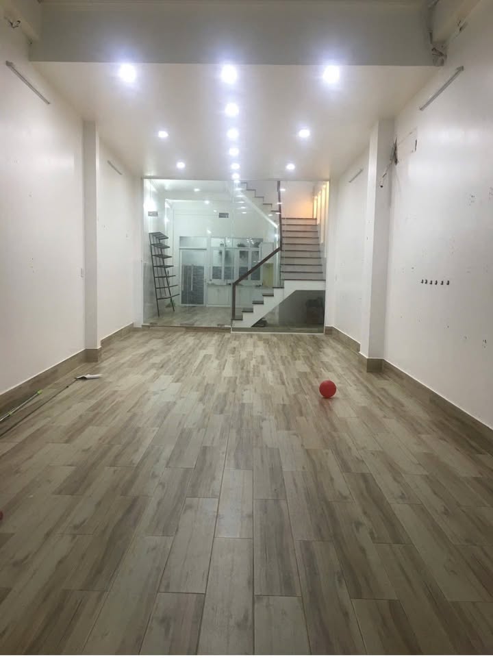 Nhà mặt tiền Trần Việt Châu, Cần Thơ - Cho thuê 25 triệu/tháng, kinh doanh đa ngành!