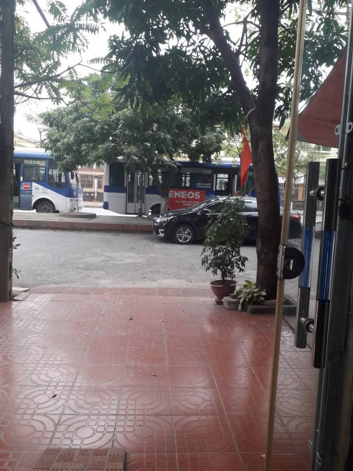 Mặt tiền cho thuê đường Chu Văn An 60m² - Ô tô vào tận cửa!