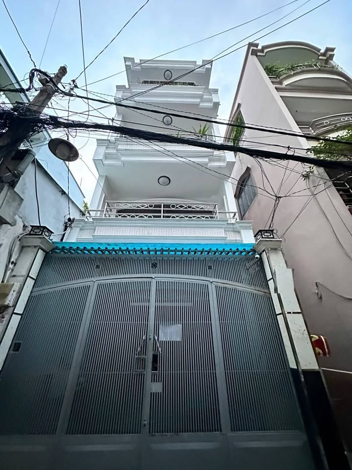 Nhà phố 69m² hẻm 3m Cách Mạng Tháng Tám, Quận 3 - Đầu tư sinh lời tuyệt vời!