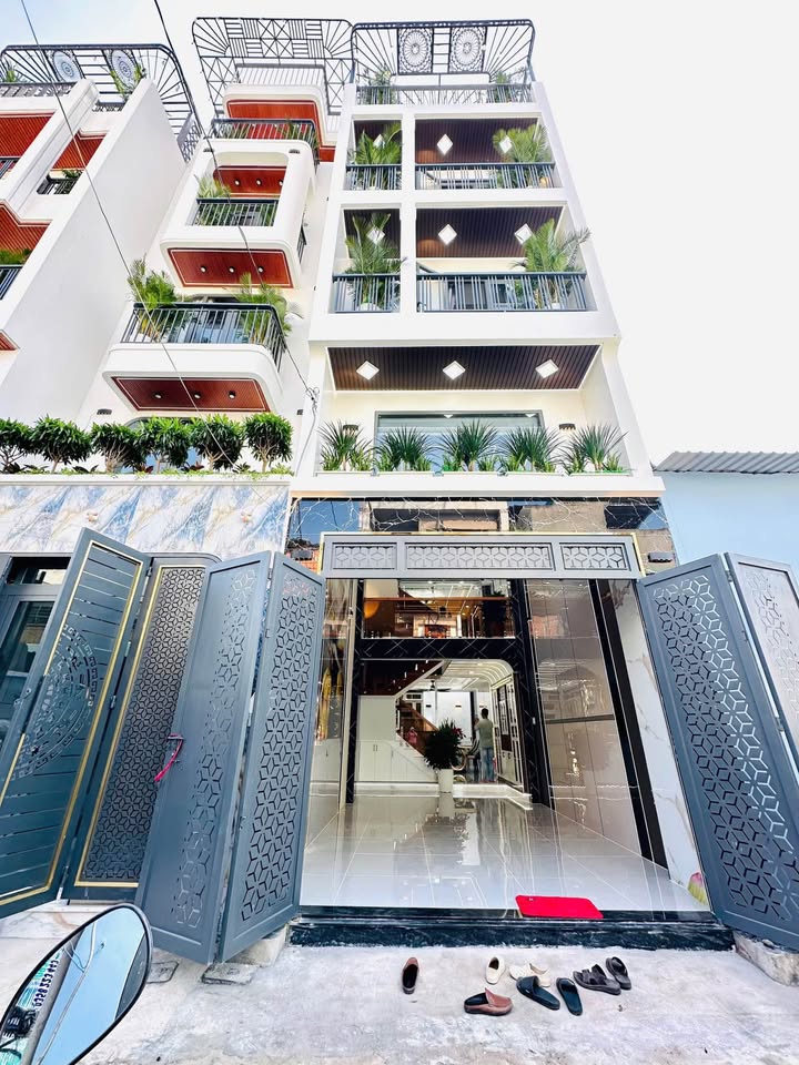 Townhouse An Phú Đông Q12 62m² giá 6.9 tỷ - Thiết kế hiện đại, full nội thất!