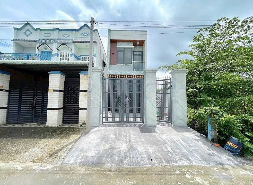 Nhà hoàn công Tân Thông Hội 115m² giá 3.7 tỷ - Sổ hồng riêng, chính chủ!