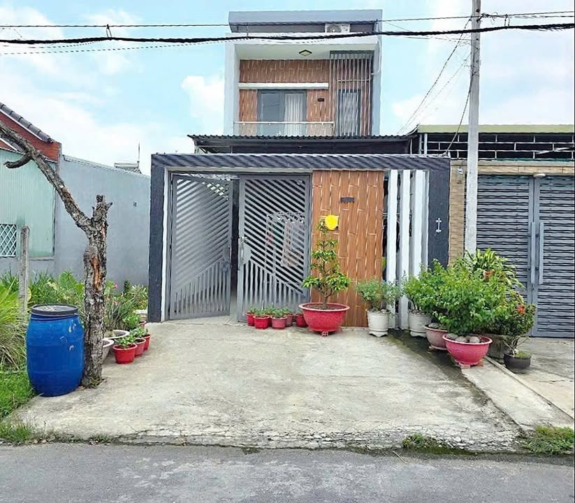Nhà đẹp Tân Thông Hội, Củ Chi 140m² giá 3.85 tỷ - Khu dân cư an ninh!
