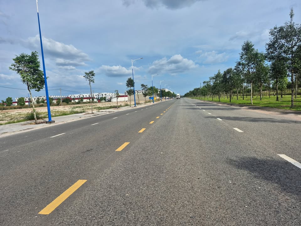 Đất nền Chơn Thành 150m² giá 1.75 tỷ - Sổ đỏ chính chủ, xây dựng tự do!