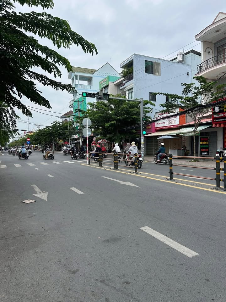 Nhà mặt tiền kinh doanh Trần Quang Diệu, 95m² giá 7 tỷ - Hàng hiếm, vị trí đắc địa!