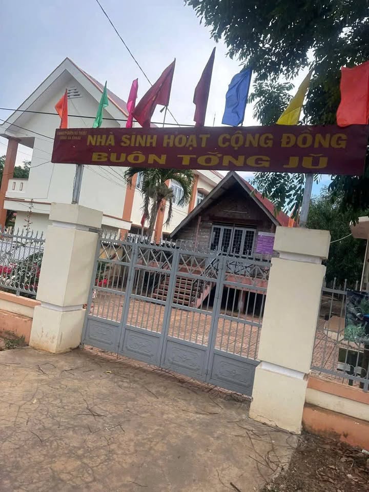 Đất nền góc 2 mặt tiền đường Ywang, Ea Kao 260m² giá 2.45 tỷ - Cơ hội đầu tư sinh lời!