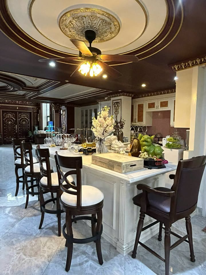 Biệt thự tại Văn Cao, Hải Phòng 180m² giá 20 tỷ - Cơ hội đầu tư lý tưởng!