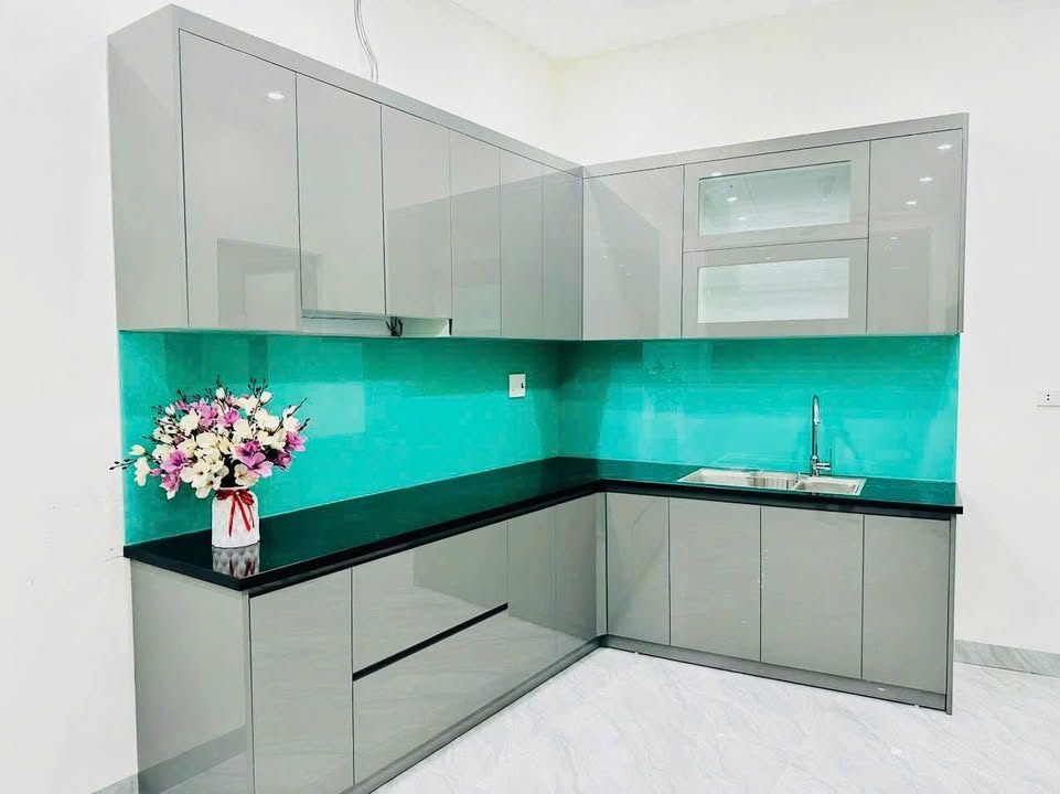 Nhà 2 tầng Bến Thuỷ 53.7m² giá 3 tỷ - Full nội thất sang trọng!