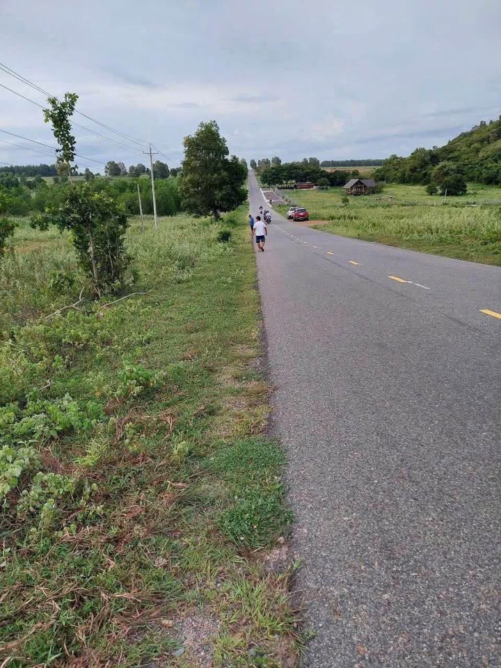 Đất nền Hồng Phong, Bắc Bình 2800m² - Mặt tiền đường Tỉnh Lộ 715, giá thỏa thuận hấp dẫn!