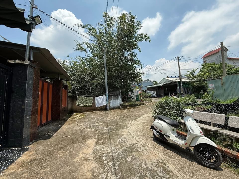 Nhà cấp 4 ấp 2 xã An Phước 162m² giá 3.1 tỷ - Khu dân cư an bình!