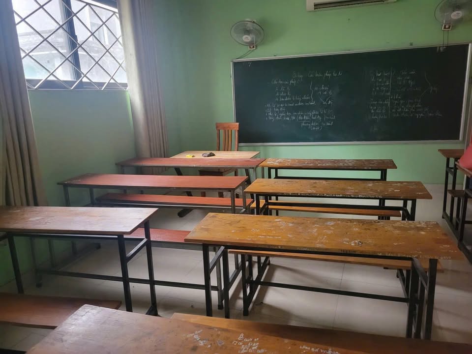 Nhà 2 tầng tại Quảng Thành, Thanh Hóa 172m² chỉ 6 tỷ - Kinh doanh tốt, gần trung tâm!