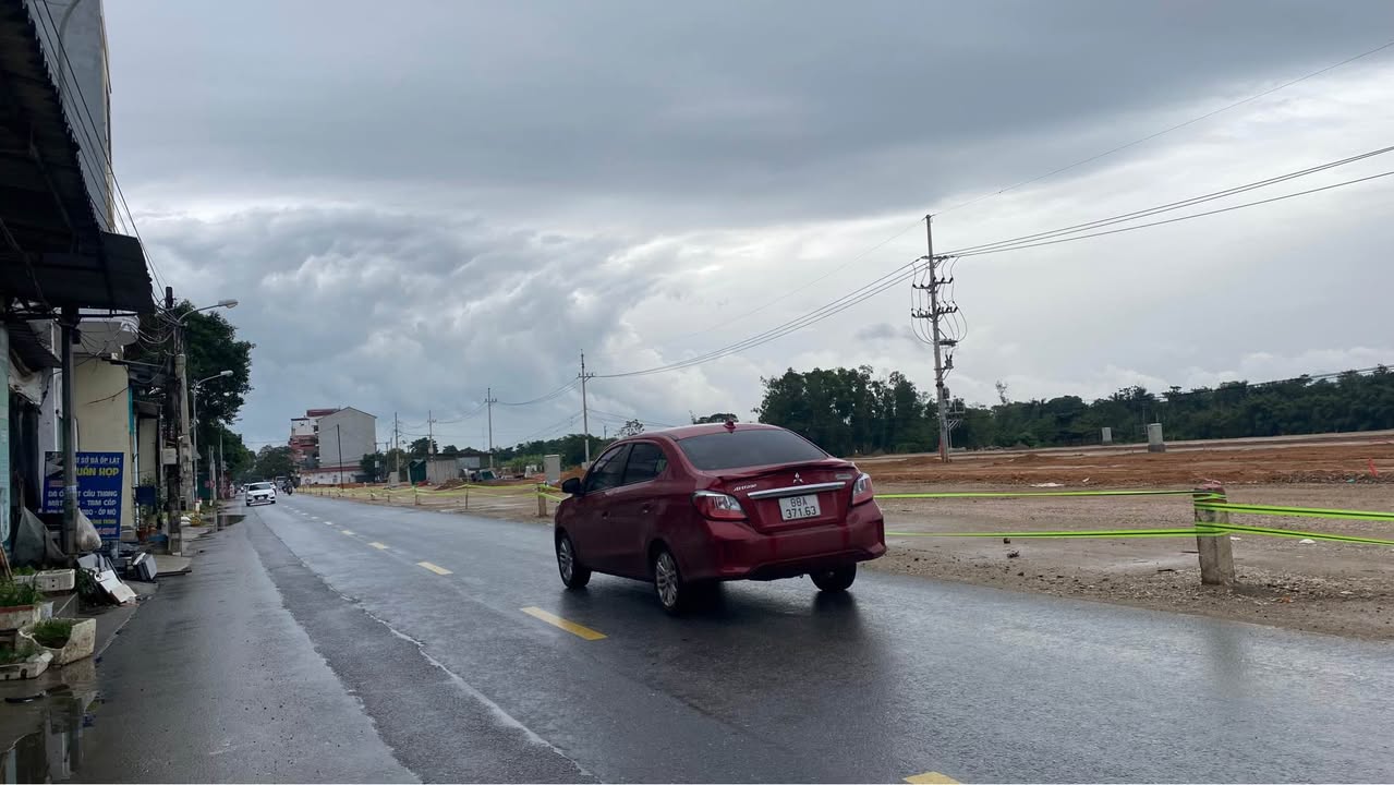 Đất dịch vụ Quang Minh 72m² giá 5 tỷ - Cơ hội đầu tư hấp dẫn!