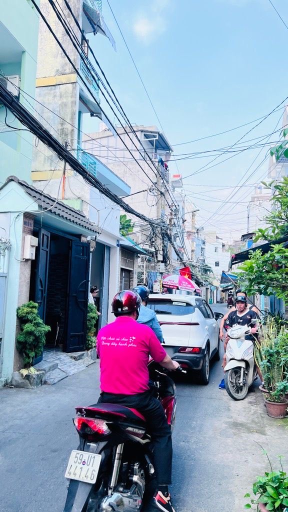 Nhà 3 tầng Tô Hiến Thành Quận 10 50m² giá 7 tỷ - Hẻm xe hơi vào tận nhà!