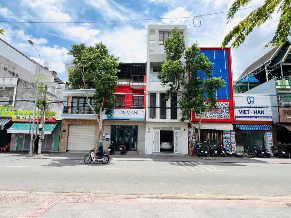 Nhà mặt tiền đường Nguyễn Hữu Thọ, Bà Rịa 95m² giá 9.5 tỷ - Đầu tư sinh lời cao!