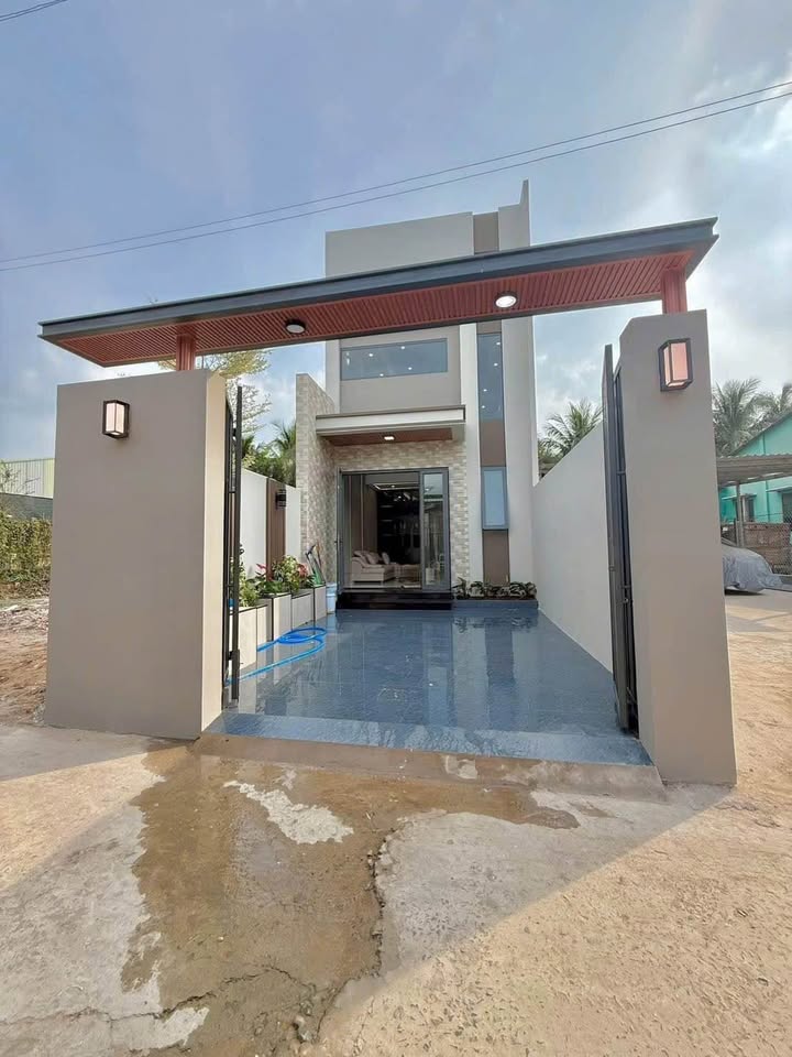 Nhà thông tầng hiện đại tại Long Hoà A - 109.73m² giá chỉ 3.9 tỷ - Sẵn sàng vào ở!