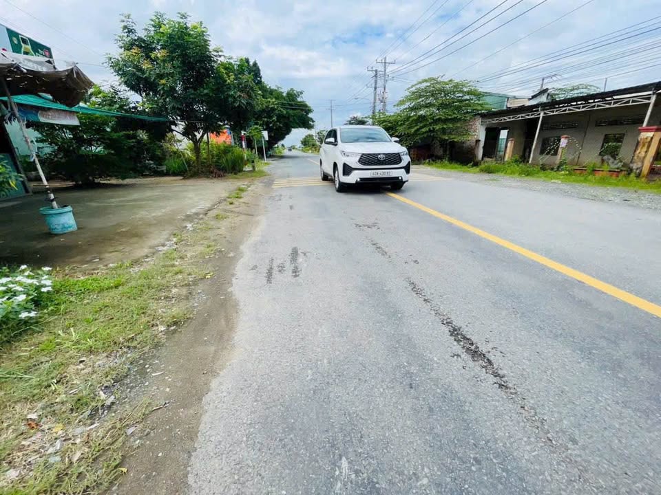 Đất nền mặt tiền kinh doanh Tỉnh lộ 827A 290m² giá 2.2 tỷ - Cơ hội đầu tư tuyệt vời!