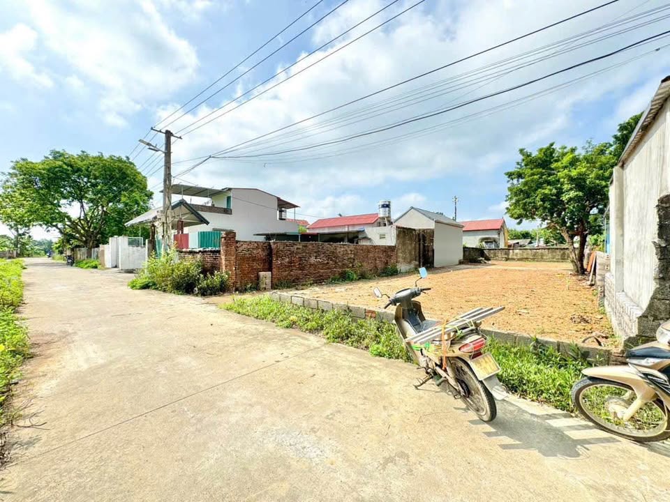 Đất thổ cư Chương Mỹ 335m² giá 6 tỷ - Mặt tiền rộng, công chứng ngay!