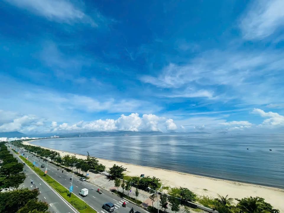 Penthouse 2PN Nguyễn Tất Thành 150m² giá 22 triệu - View biển tuyệt đẹp!