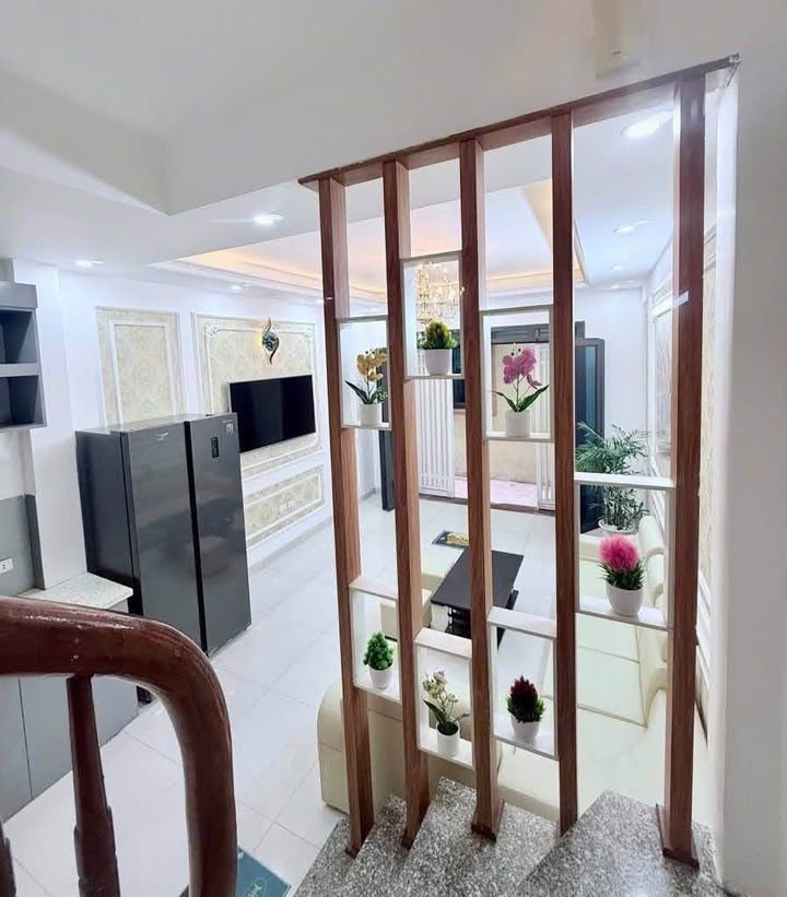 Nhà bán hẻm ô tô 6m đường Lê Văn Việt, Thủ Đức 60m² - Sẵn sàng vào ở!