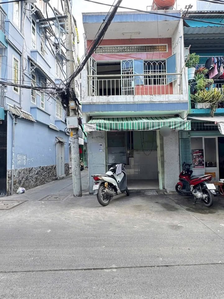 Nhà bán Quận 10, 21m² giá 3.95 tỷ - Góc 2 mặt tiền hẻm kinh doanh