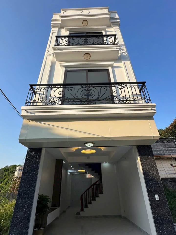 Nhà 3 tầng tại Sơn Tây 50m² giá 3 tỷ - Sẵn sàng vào ở ngay!