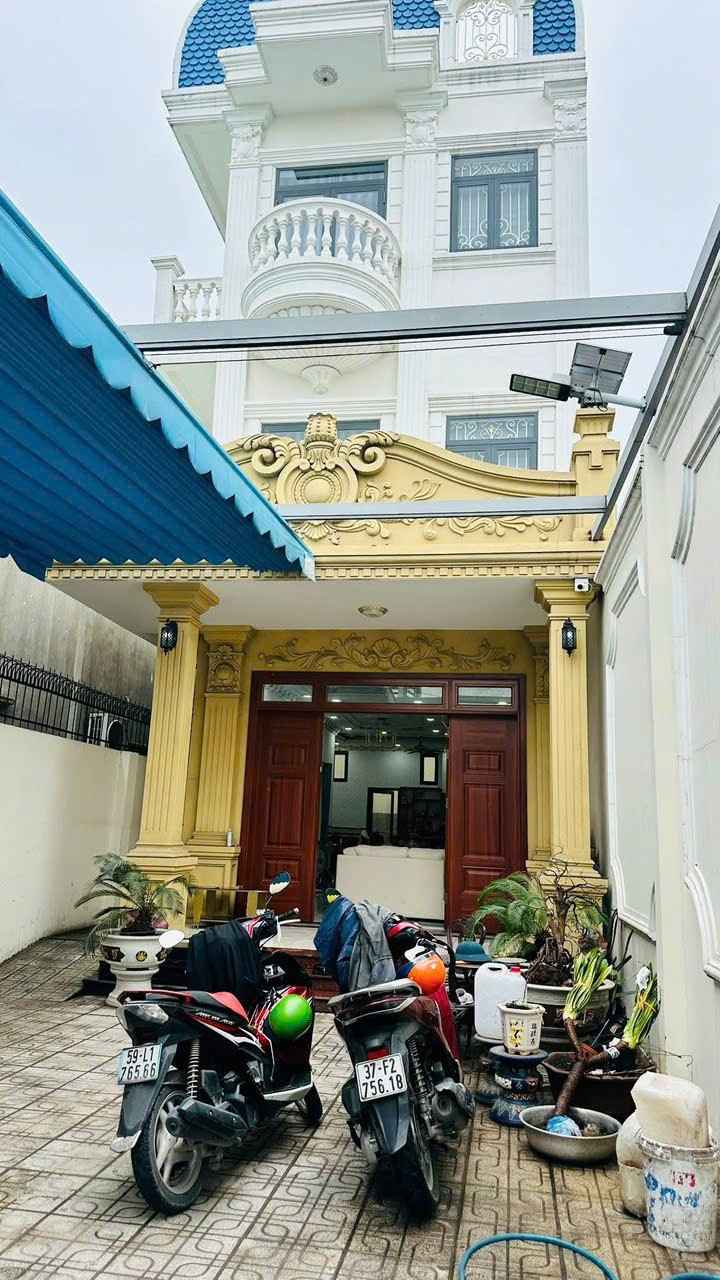 Biệt thự mini đường Bình Chuẩn 28, 165m² giá 6 tỷ - Thiết kế Tân cổ điển sang trọng!