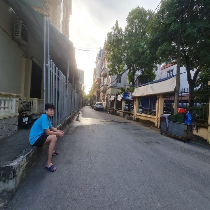 Đất nền Thạch Bàn, Long Biên 72m² giá 14 tỷ - Cơ hội vàng cho đầu tư!