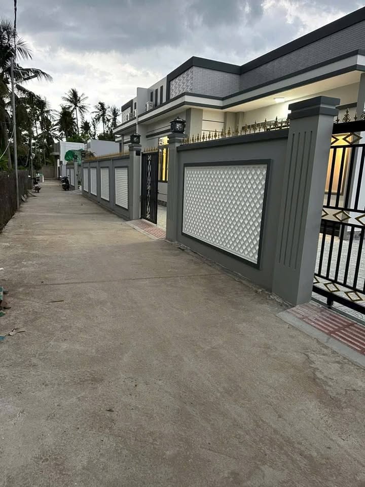 Nhà mới Phú Khương, Bến Tre 321m² giá 3.85 tỷ - Không thể bỏ lỡ!