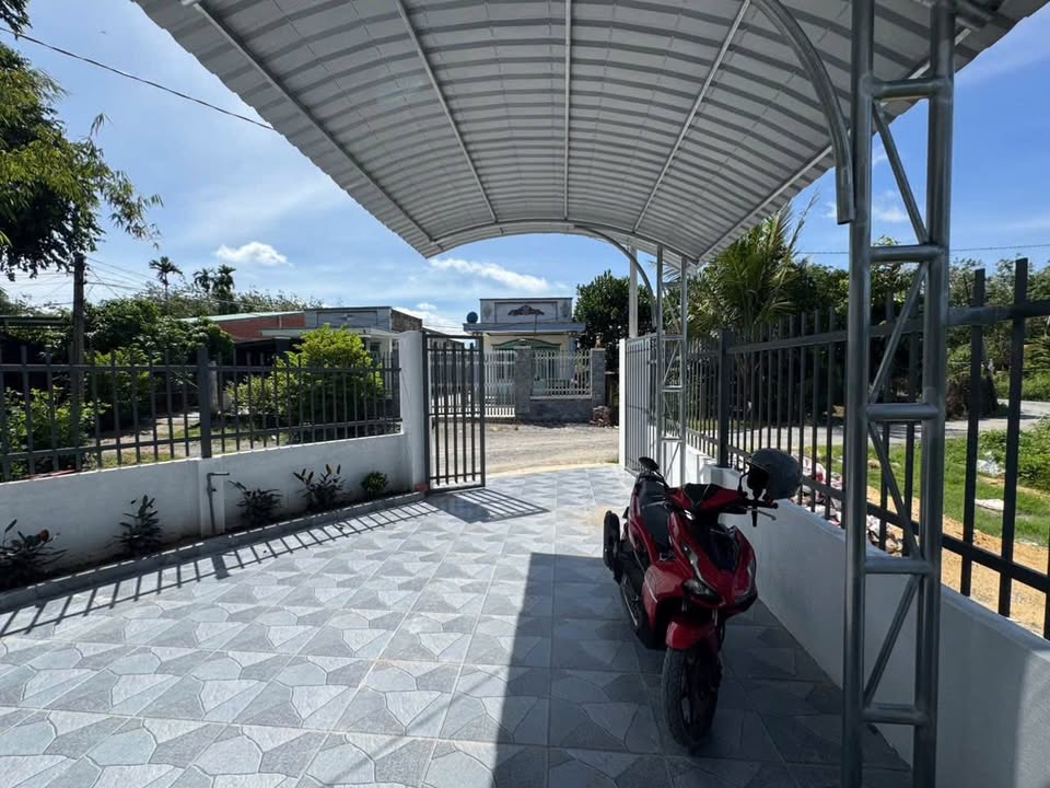 Nhà đẹp Hiệp Thạnh Gò Dầu 121m² giá 870 triệu - Sẵn sàng vào ở ngay!