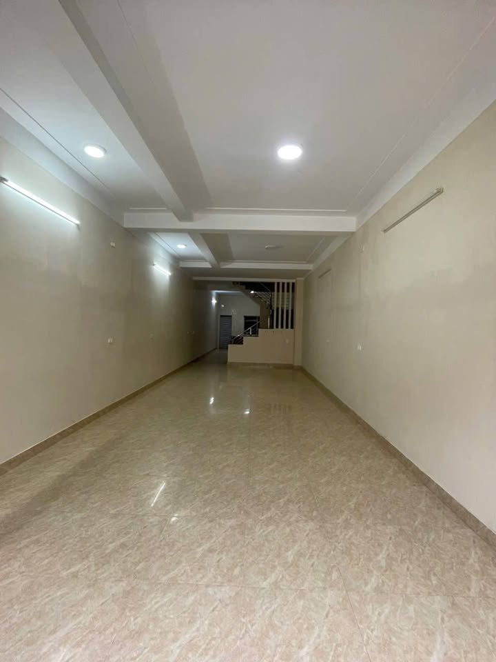 Nhà 3 tầng mặt đường Trần Nhật Duật 91.5m² giá 7.5 tỷ - Đầu tư sinh lời ngay!