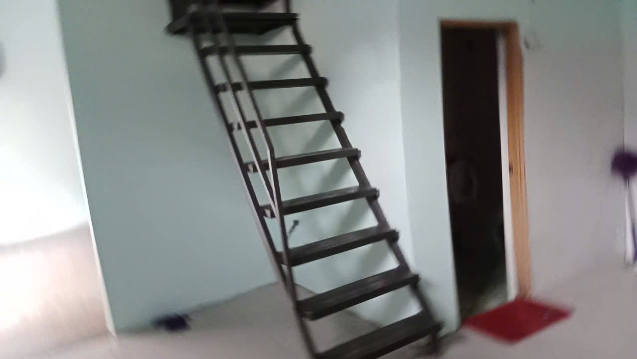 Nhà gác lửng Quảng Thành 46m² giá 1.7 tỷ - Vị trí vàng, ô tô vào tận nhà!