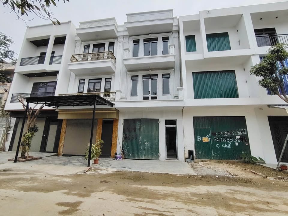 Nhà phố Hạc Thành, Thanh Hóa 100m² giá 4 tỷ - Sẵn sàng sang tên!