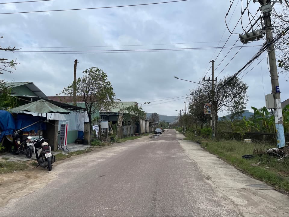 Đất TĐC Long Mỹ, Quy Nhơn Tây 200m² giá 890 triệu - Xây dựng tự do, vị trí thuận lợi!