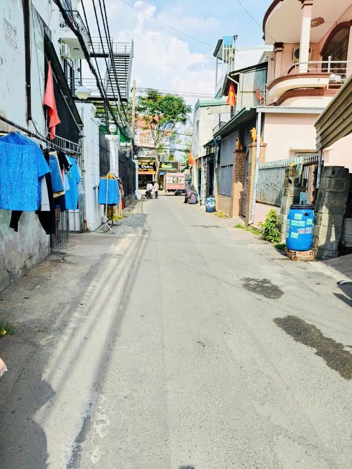 Nhà 3 lầu 51.8m² tại Linh Xuân Thủ Đức giá chỉ 4.6 tỷ - Đầu tư sinh lời!