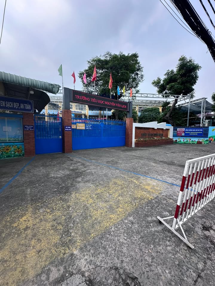 Nhà 1 Trệt 2 Lầu Hẻm 1 Đường 6 Linh Xuân 50m² Giá 4.2 Tỷ - Sổ Hồng Chính Chủ!