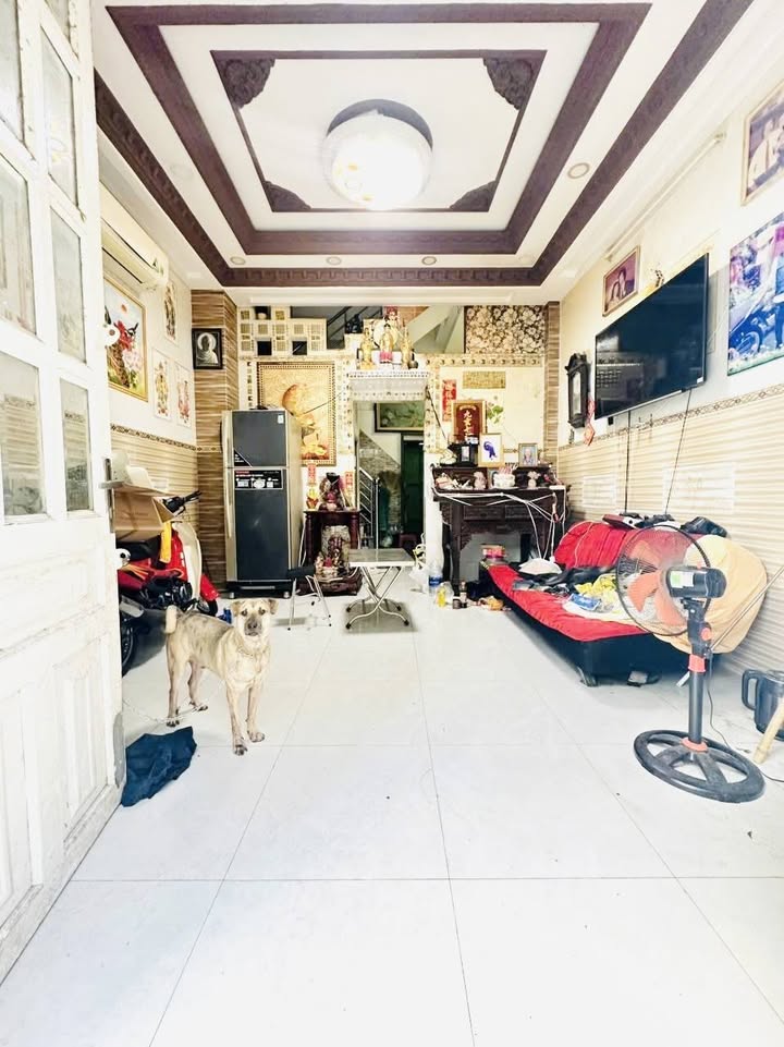 Nhà 4 tầng mặt tiền Trần Xuân Soạn, quận 7, 29m² chỉ 4,95 tỷ - Cơ hội hiếm có!