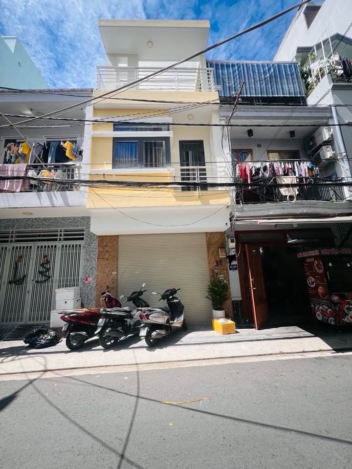 Nhà mặt tiền đường Số 3, quận 7, 40m² - Sẵn sàng ở ngay!