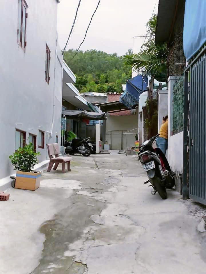 Nhà cấp 4 gác lửng tại Ngọc Hiệp, Nha Trang 71,9m² giá 2,5 tỷ - Vị trí yên tĩnh, an ninh