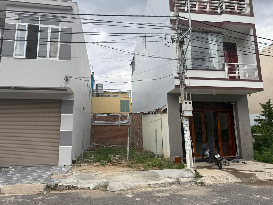 Đất nền đường Triệu Quang Phục, Bắc Nha Trang 63.3m² giá 4.1 tỷ - Vị trí đắc địa gần biển!
