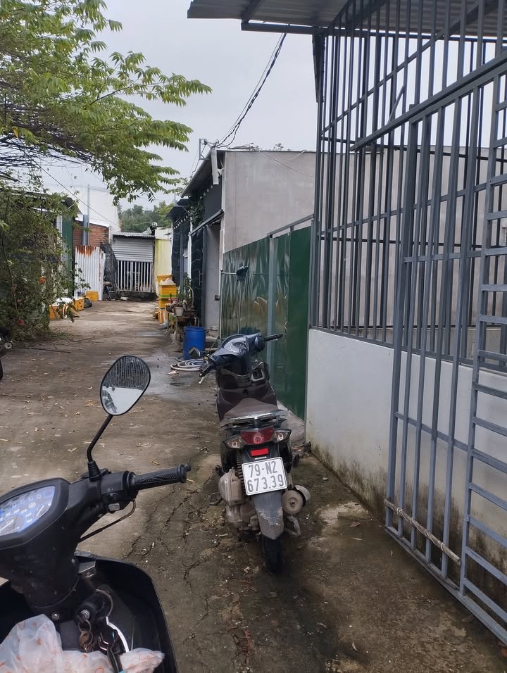 Nhà riêng 2 phòng ngủ đường Mai Thị Võng Nha Trang 60m² giá 820 triệu - Pháp lý rõ ràng!