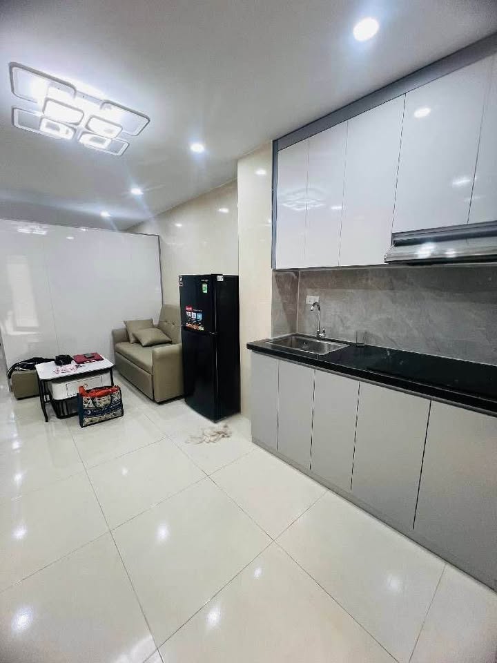 Căn hộ TT Mai Dịch 25m² giá 3.35 tỷ - Ô tô tránh, đầy đủ công năng!